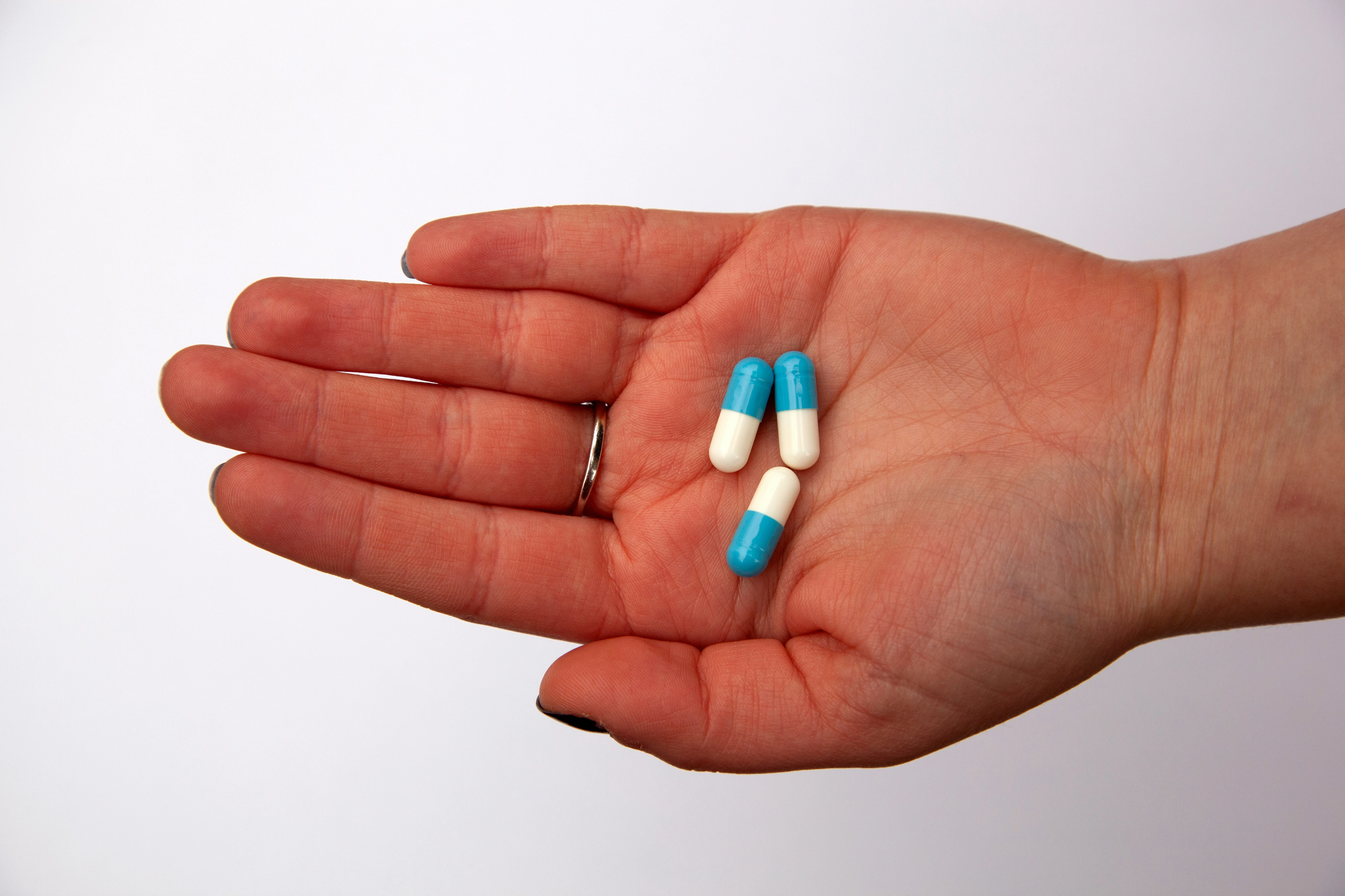 Magnesium for Muscle Recovery: Optimizing Dosage and Timing - Recovery Superfood Nutrition Article